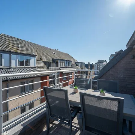 Bright Penthouse With Sunny Terrace Near Apartamento