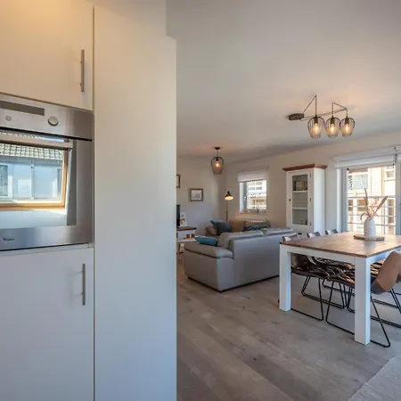 Bright Penthouse With Sunny Terrace Near Apartamento Ostende