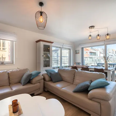 Bright Penthouse With Sunny Terrace Near Apartamento Ostende